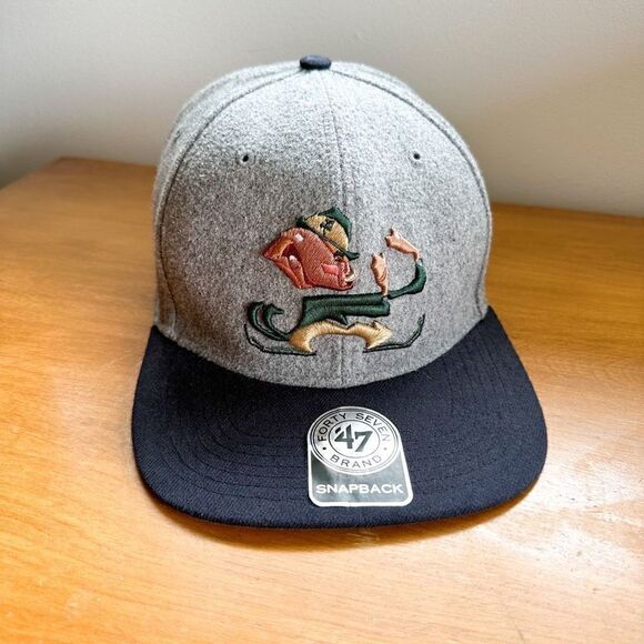Forty Seven 47 Brand Men’s College Vault Wool Blend Fighting Irish Embroidered S - Picture 1 of 9